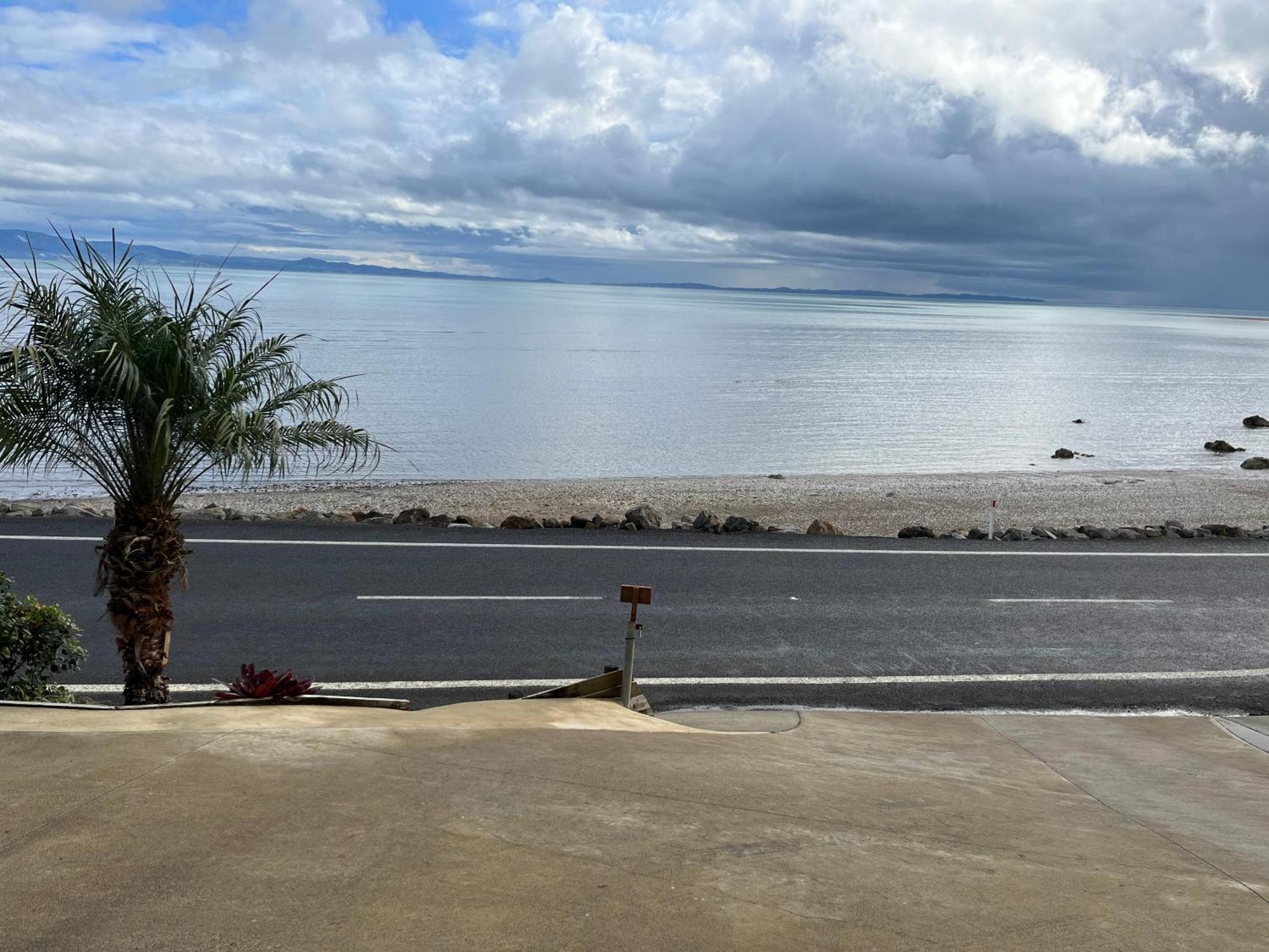 Te Mata Bay Seaviews Bed & Breakfast Tapu Luaran gambar